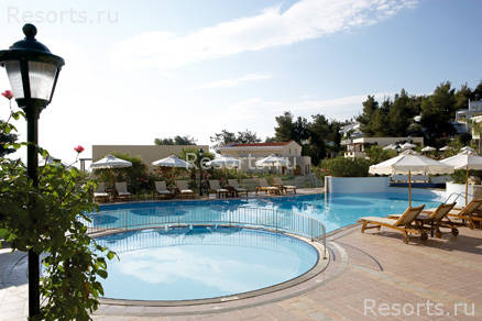 Aegean Melathron Hotel 10